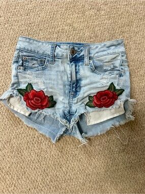 American Eagle Jean Shorts Denim Women’s Floral Embroidered Shorts